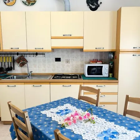 Apartmán With Pool View-beahost